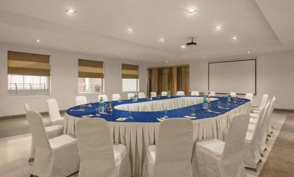 Host the Perfect Conference at Neemrana