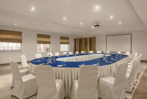 Host the Perfect Conference at Neemrana