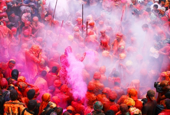 Holi-Weekend-Package-Offer